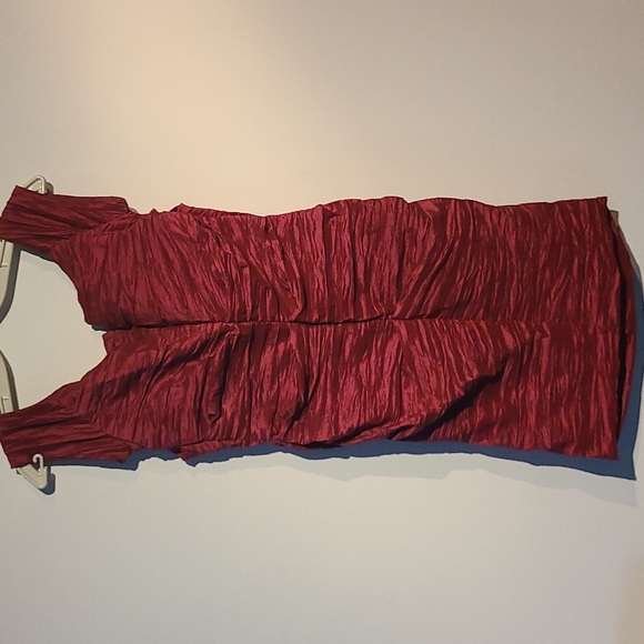 Party dress - Picture 3 of 3